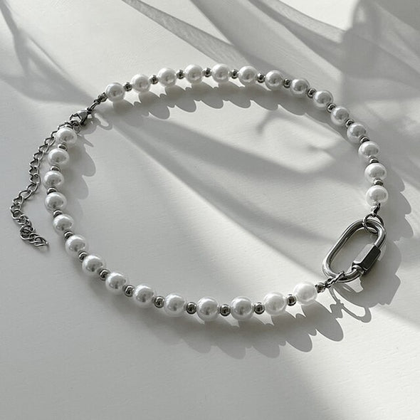 INITIO Carabiner Pearl Luster Necklace