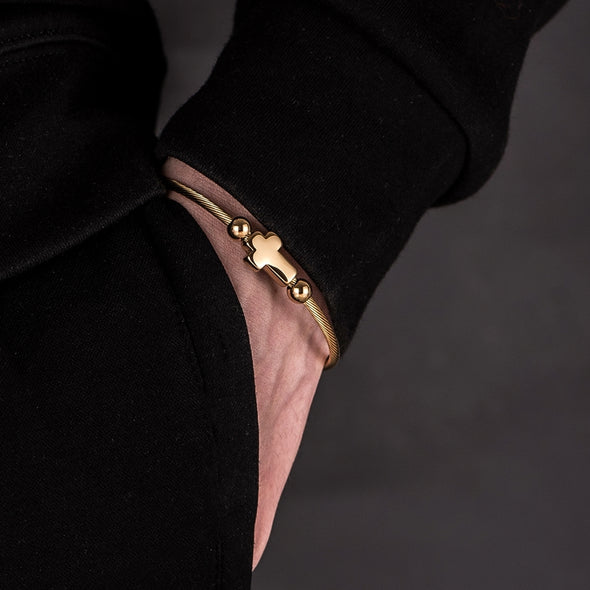 INITIO Cross Charm Bangle Bracelet Set