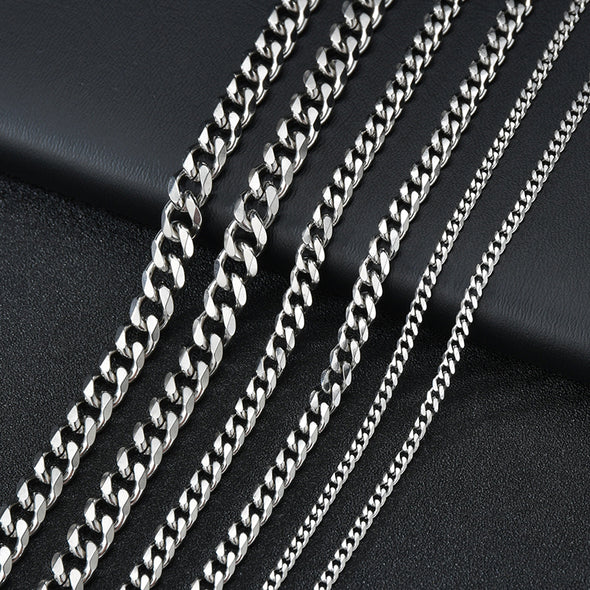 INITIO Cuban Link Chain Necklace